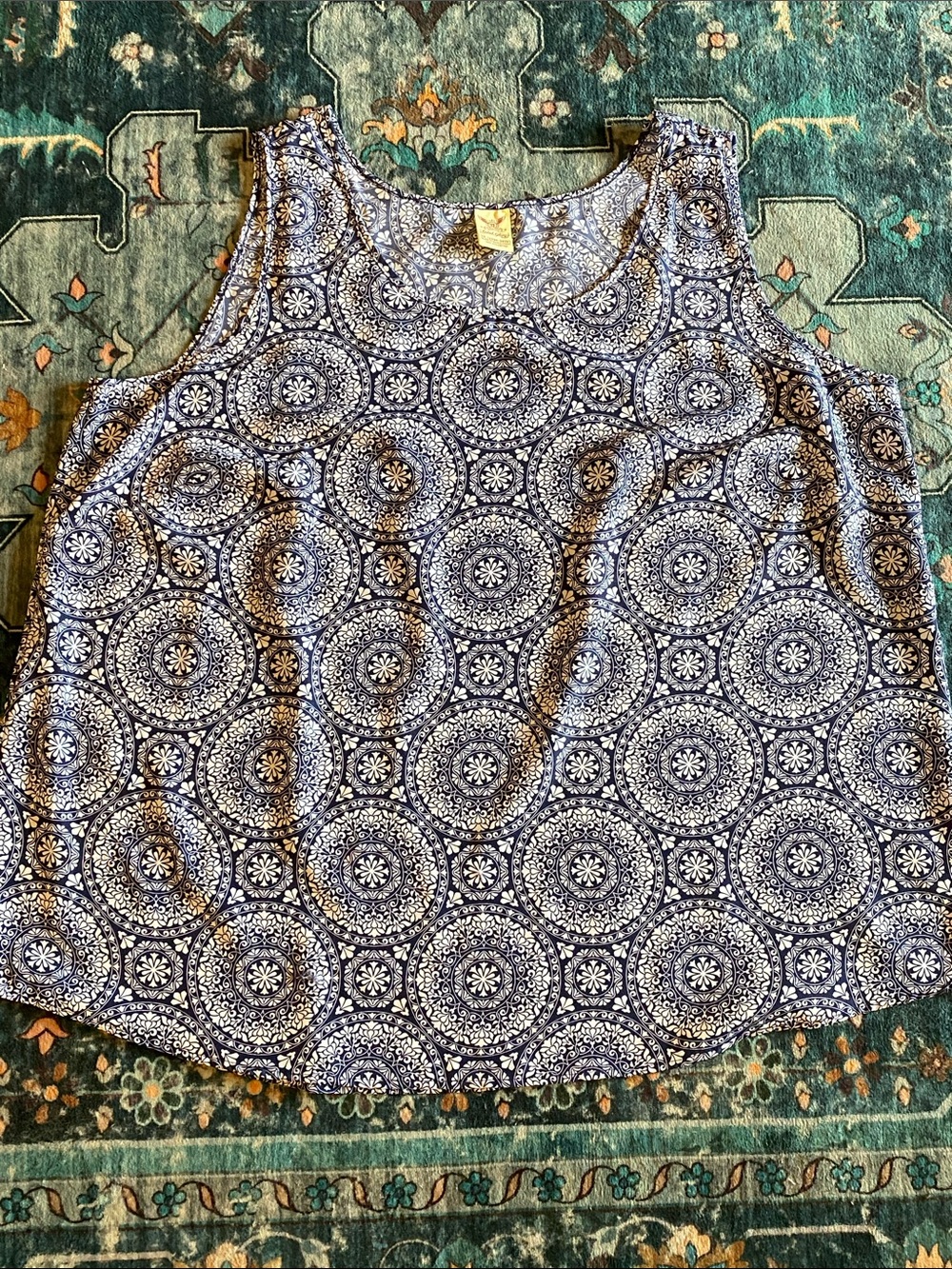 Faded Glory Navy and White Medallion Print Tank